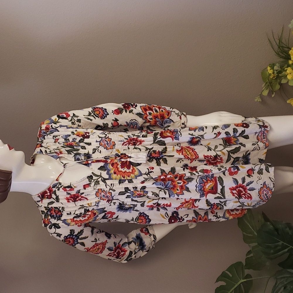 Old Navy peasant‎ blouse